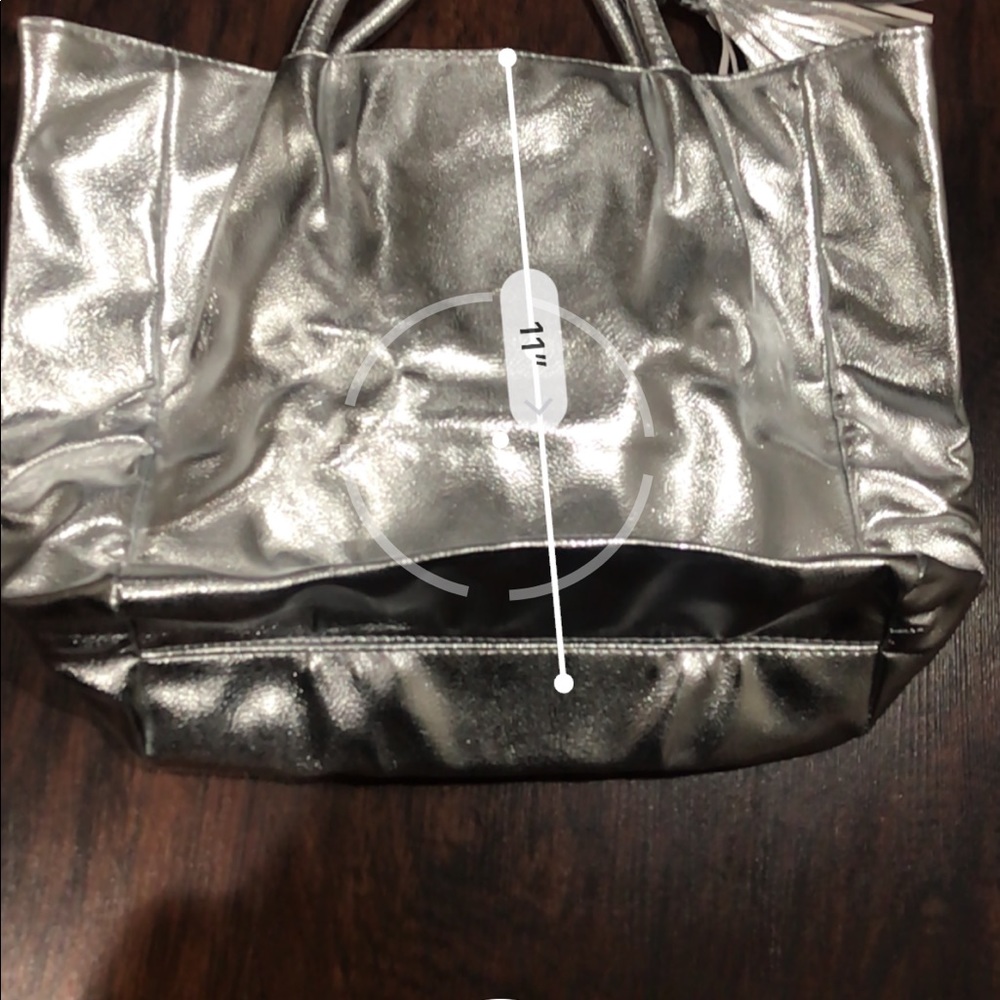 Tote - Picture 2 of 3